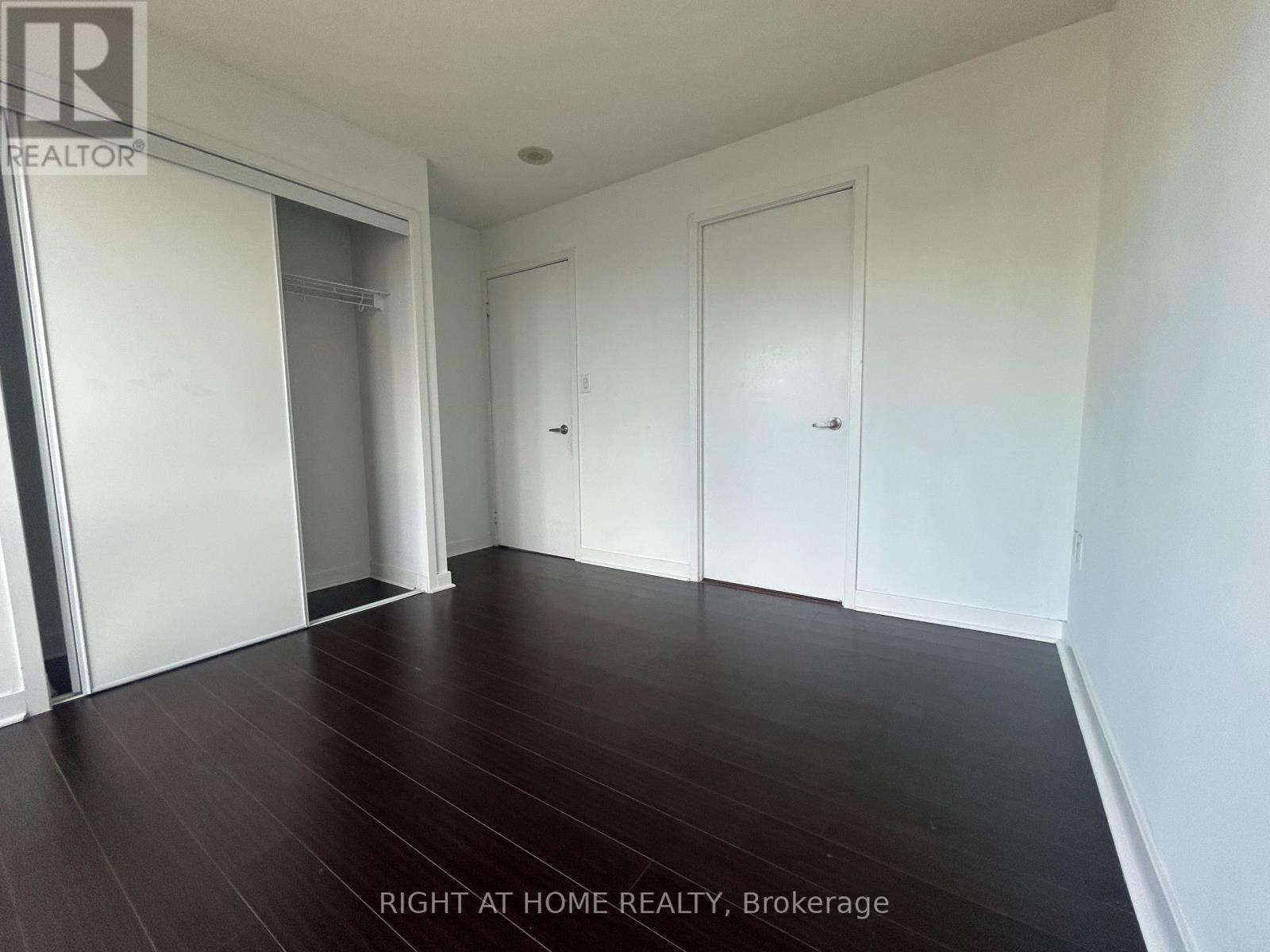 3702 - 25 Telegram Mews, Toronto, Ontario M5V 3Z1 - Photo 23 - C12612724