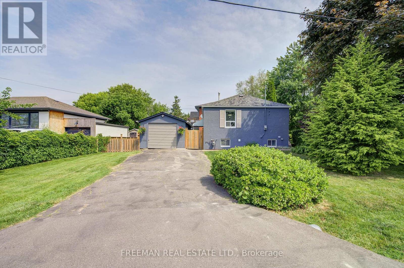 6 Lloyd George Avenue, Toronto, Ontario  M8W 3W4 - Photo 19 - W12613004