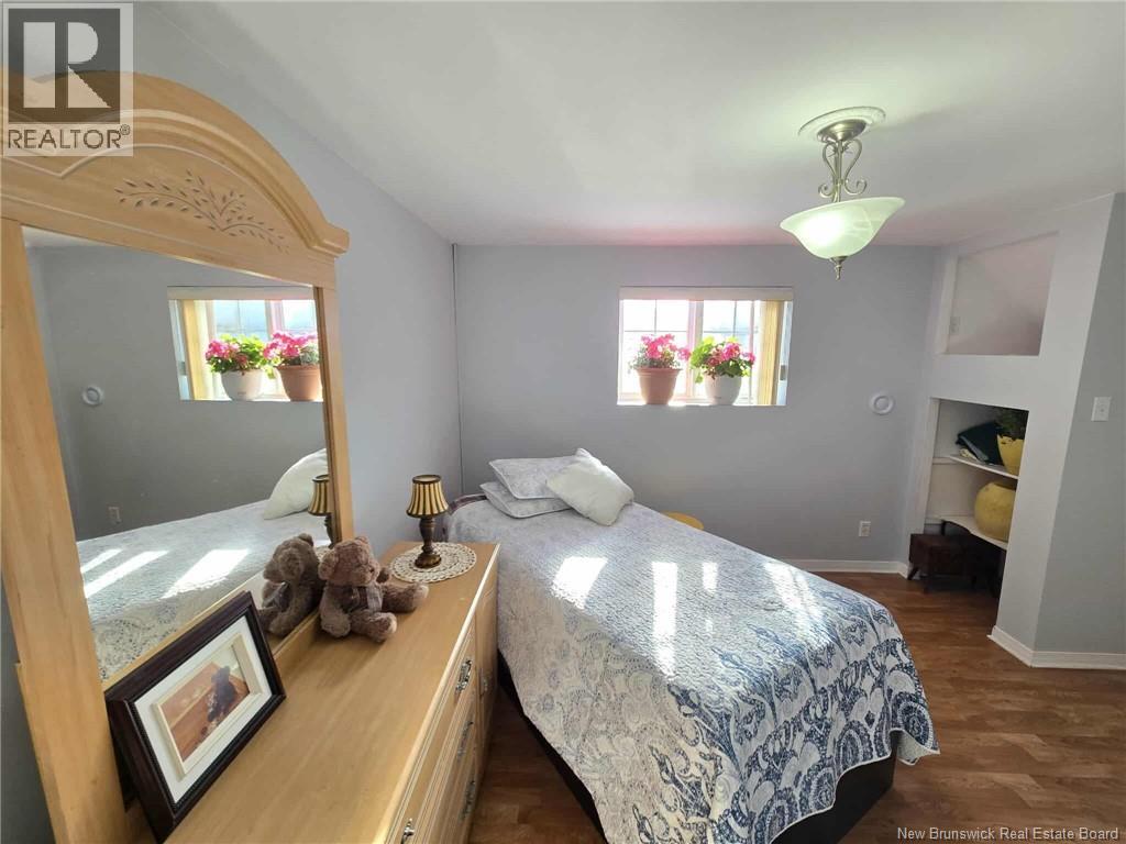 210 Francine, Beresford, New Brunswick E8K 1N8 - Photo 19 - NB131137