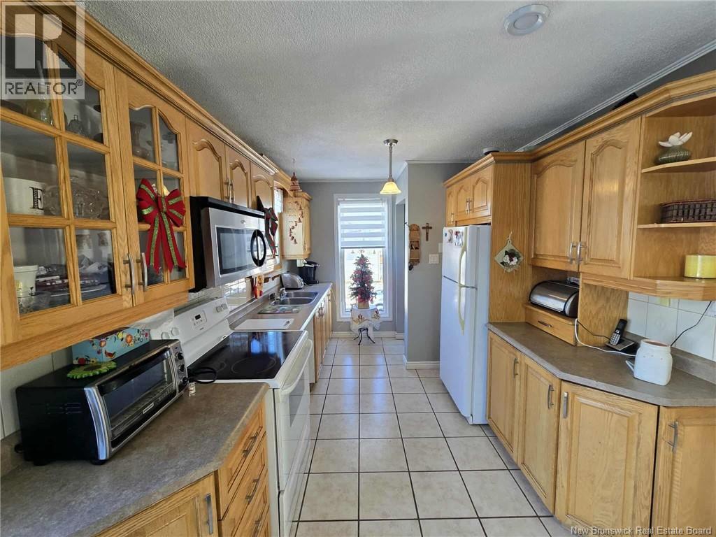 210 Francine, Beresford, New Brunswick E8K 1N8 - Photo 3 - NB131137