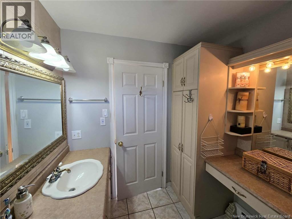 210 Francine, Beresford, New Brunswick E8K 1N8 - Photo 16 - NB131137
