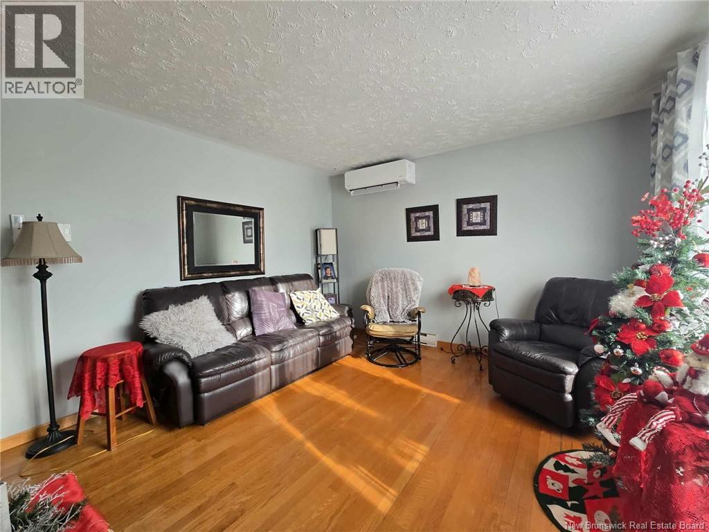 210 Francine, Beresford, New Brunswick E8K 1N8 - Photo 13 - NB131137