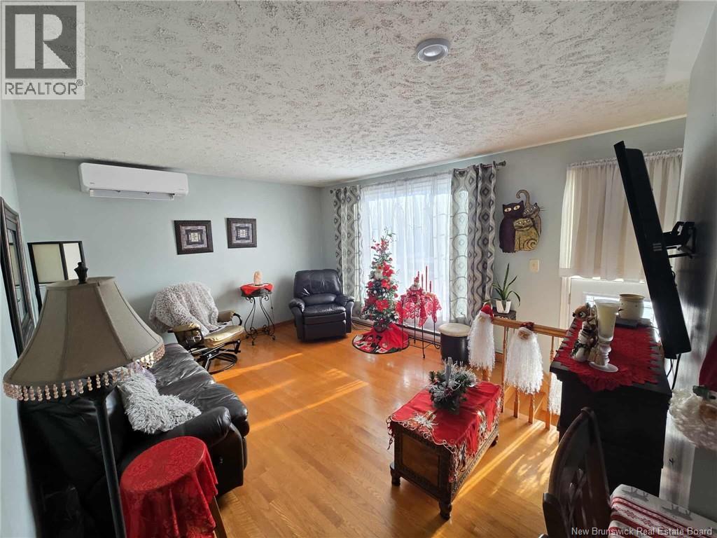 210 Francine, Beresford, New Brunswick E8K 1N8 - Photo 12 - NB131137