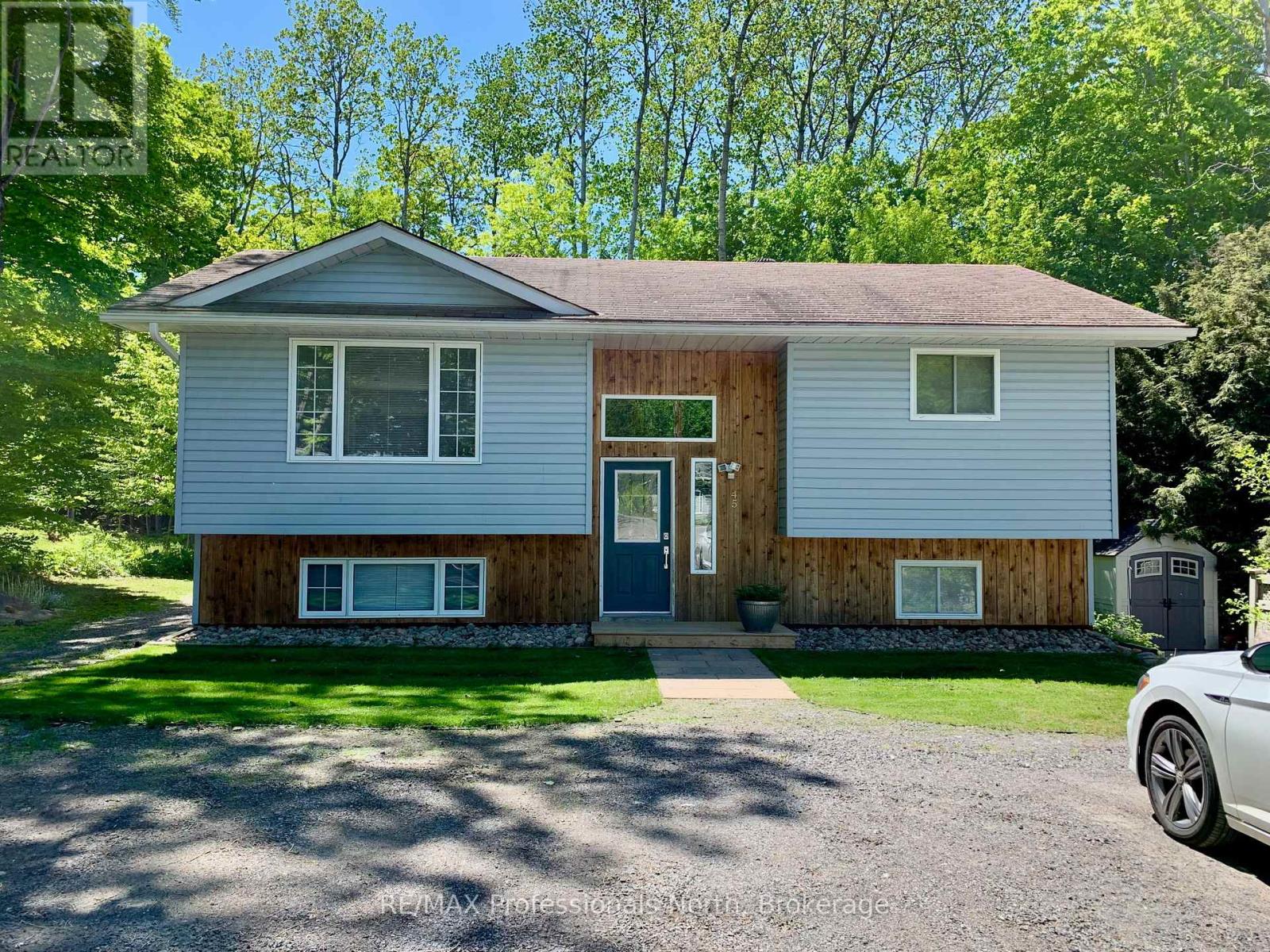 45 YONGE STREET S, Huntsville, Ontario