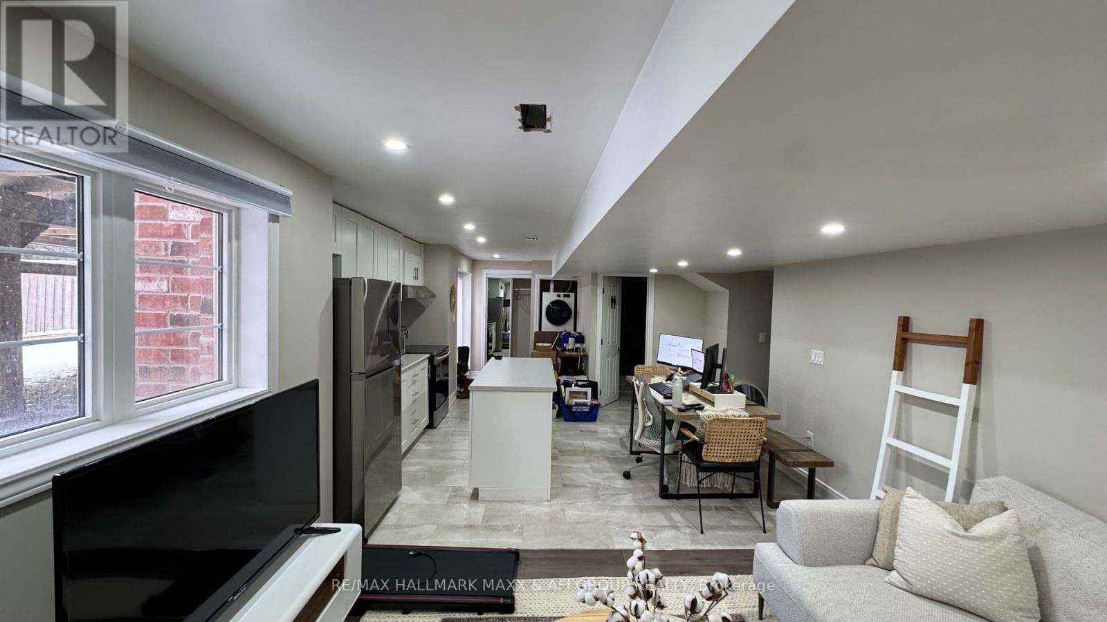 661 Mcgregor Farm Lower Trail, Newmarket (Glenway Estates), Ontario  L3X 0H3 - Photo 22 - N12594168