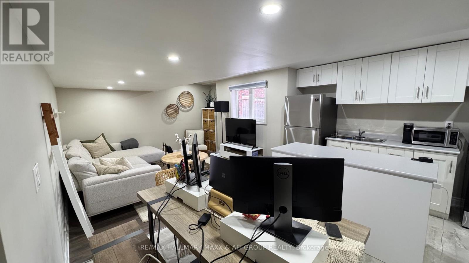 661 Mcgregor Farm Lower Trail, Newmarket (Glenway Estates), Ontario  L3X 0H3 - Photo 24 - N12594168