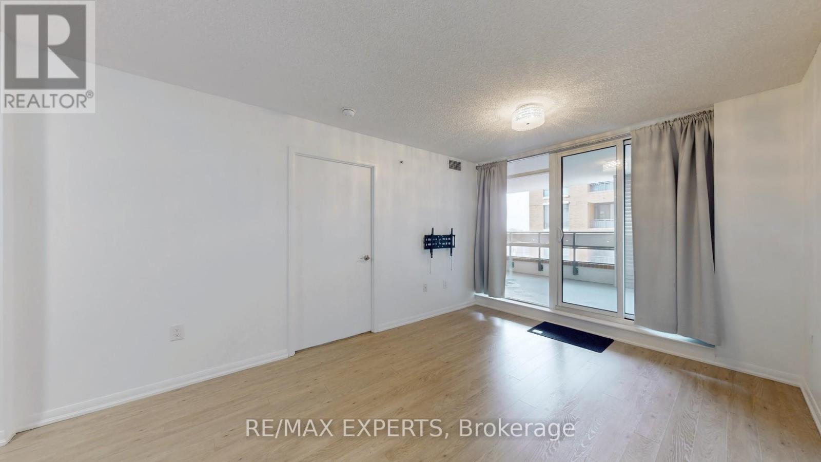 518 - 800 Lawrence Avenue W, Toronto, Ontario  M6A 0B1 - Photo 4 - W12592450