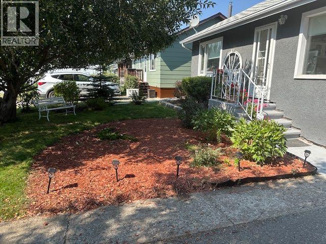 11945 21 Avenue, Blairmore, Alberta  T0K 0E0 - Photo 2 - A2251940