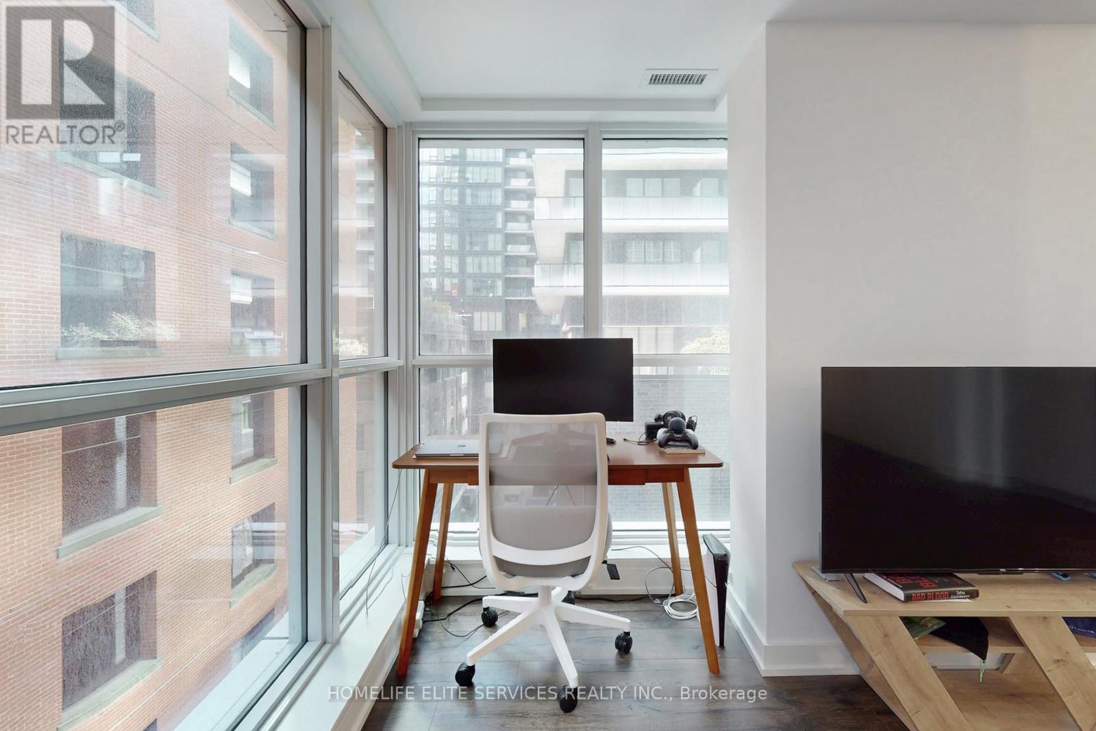 703 - 327 King Street W, Toronto, Ontario  M5V 0W7 - Photo 18 - C12613482