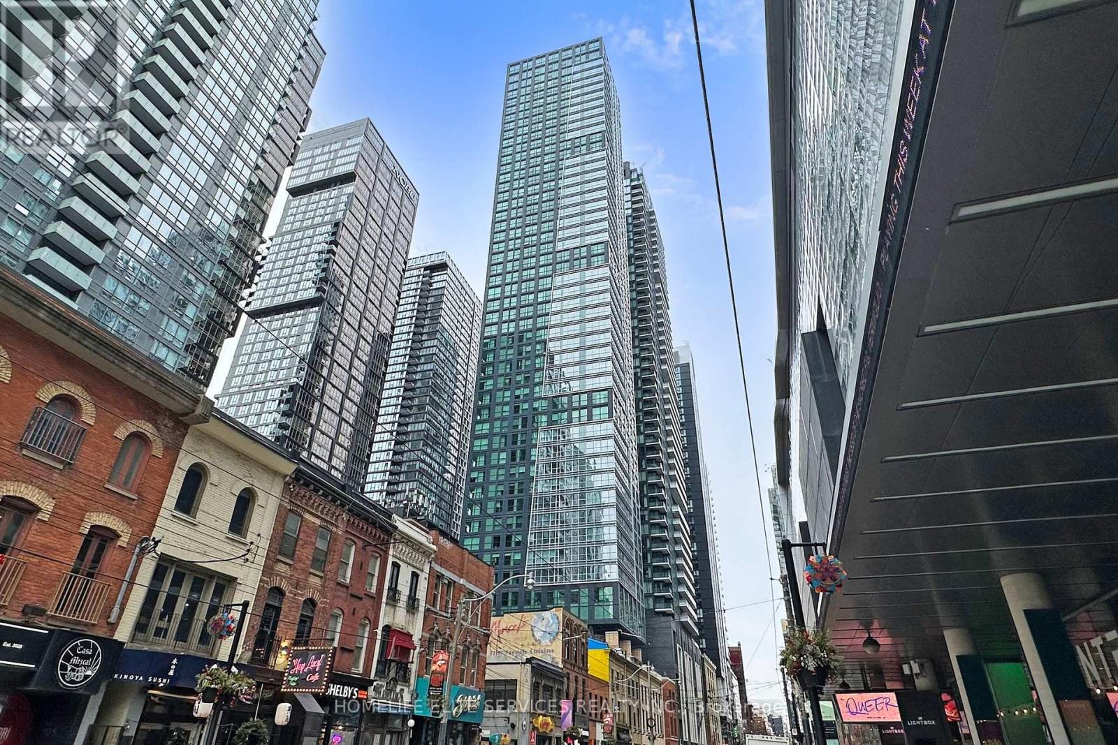 703 - 327 King Street W, Toronto, Ontario  M5V 0W7 - Photo 4 - C12613482