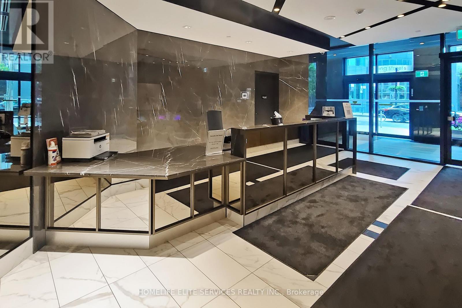 703 - 327 King Street W, Toronto, Ontario  M5V 0W7 - Photo 9 - C12613482