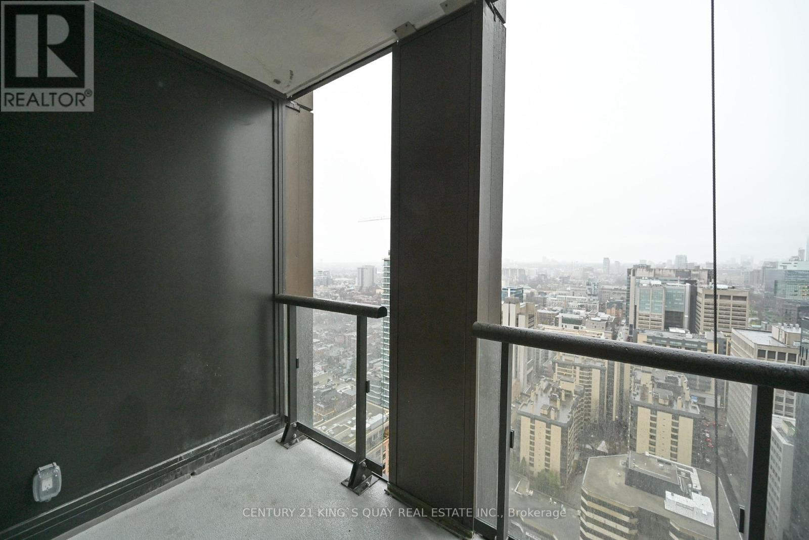 3410 - 238 Simcoe Street, Toronto, Ontario  M5T 3B9 - Photo 9 - C12613492