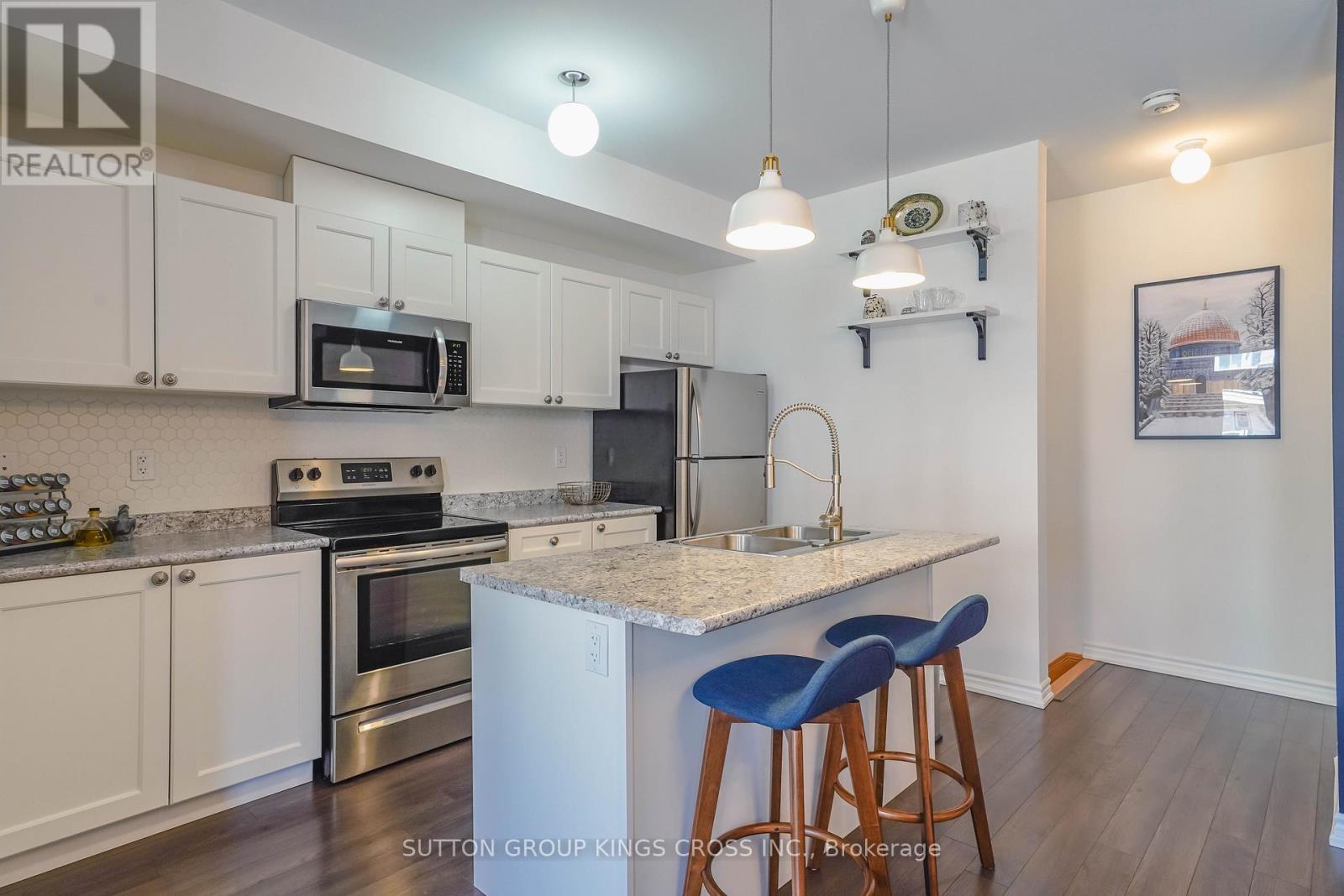 1813 Rex Heath Drive, Pickering, Ontario  L1X 0E4 - Photo 8 - E12612852