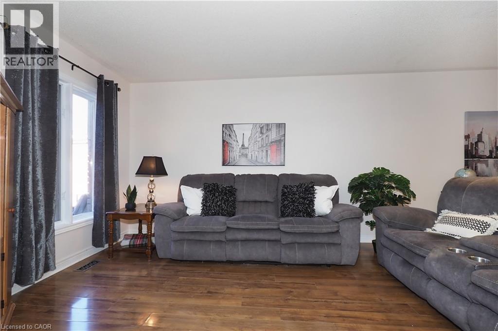 127 Essex Point Drive, Cambridge, Ontario  N1T 1W6 - Photo 9 - 40788462