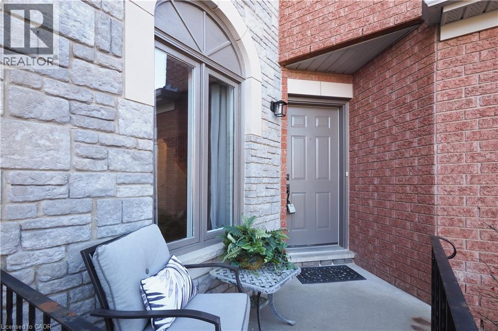 127 Essex Point Drive, Cambridge, Ontario  N1T 1W6 - Photo 4 - 40788462