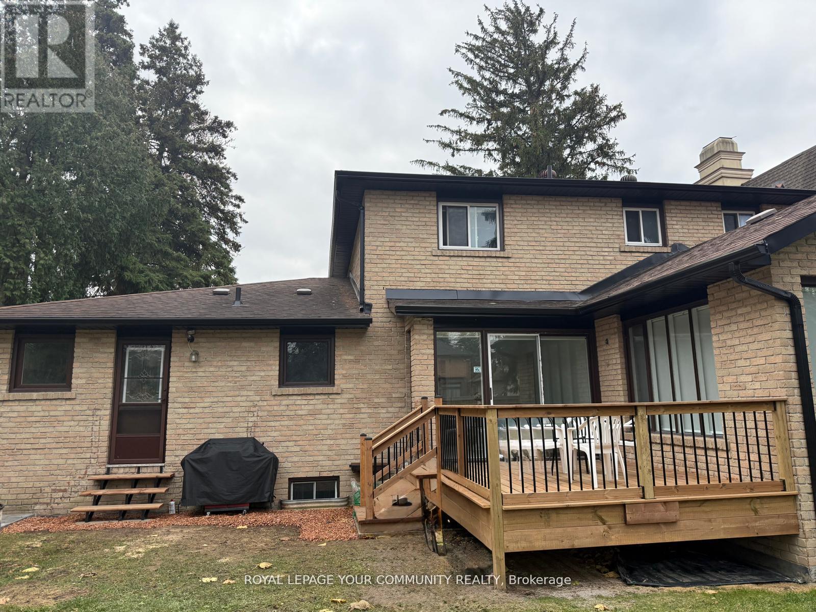 170 Garden Avenue, Richmond Hill, Ontario  L4C 6M2 - Photo 39 - N12613506