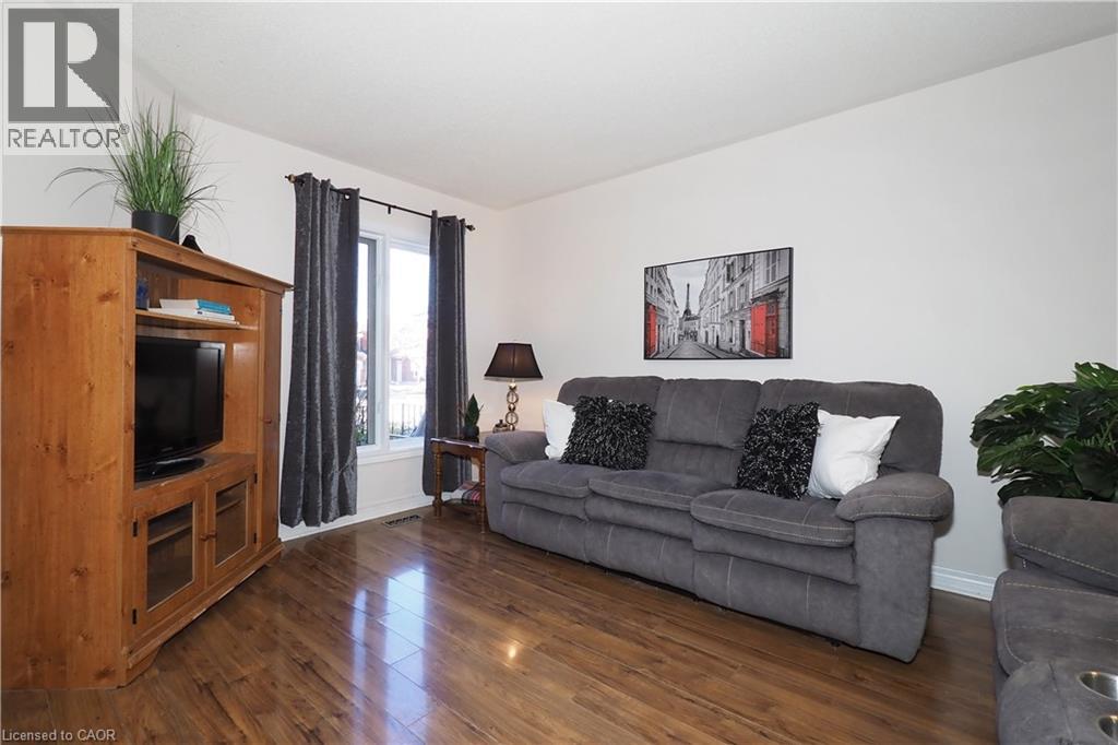 127 Essex Point Drive, Cambridge, Ontario  N1T 1W6 - Photo 8 - 40788462