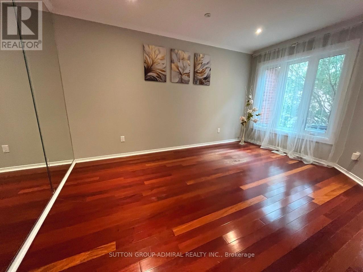 71 Covent Crescent, Aurora, Ontario  L4G 6R1 - Photo 13 - N12613524