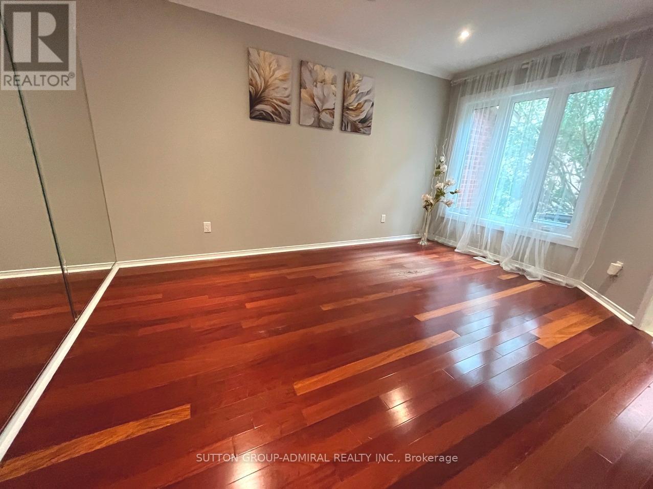 71 Covent Crescent, Aurora, Ontario  L4G 6R1 - Photo 14 - N12613524