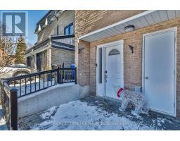 4 POPLAR CRESCENT, Aurora, Ontario