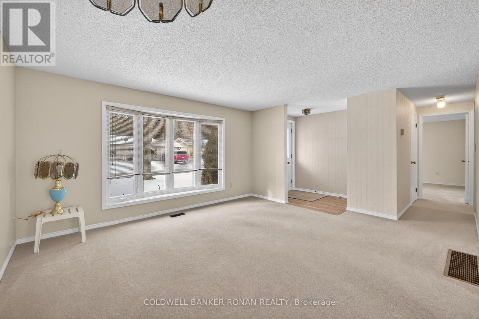 2 Balsam Court S, New Tecumseth, Ontario  L0G 1W0 - Photo 10 - N12613548