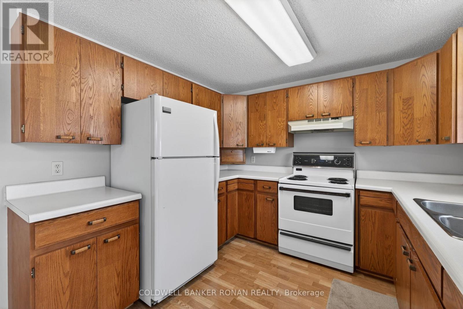 2 Balsam Court S, New Tecumseth, Ontario  L0G 1W0 - Photo 16 - N12613548