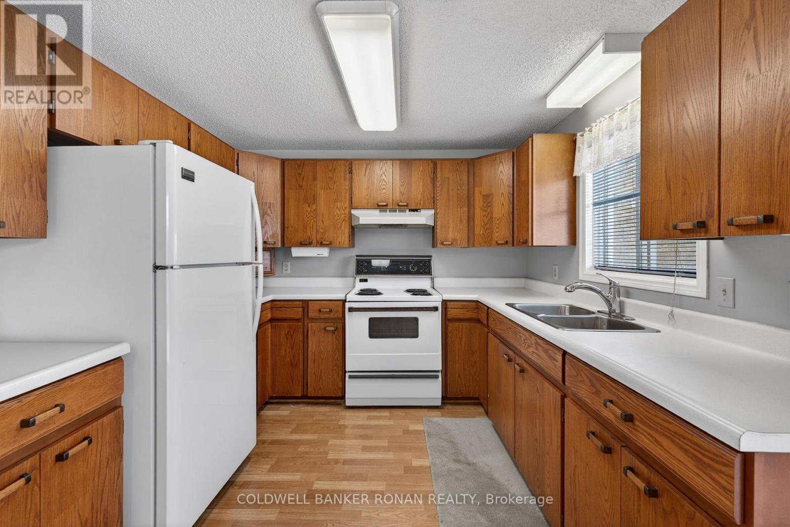 2 Balsam Court S, New Tecumseth, Ontario  L0G 1W0 - Photo 17 - N12613548