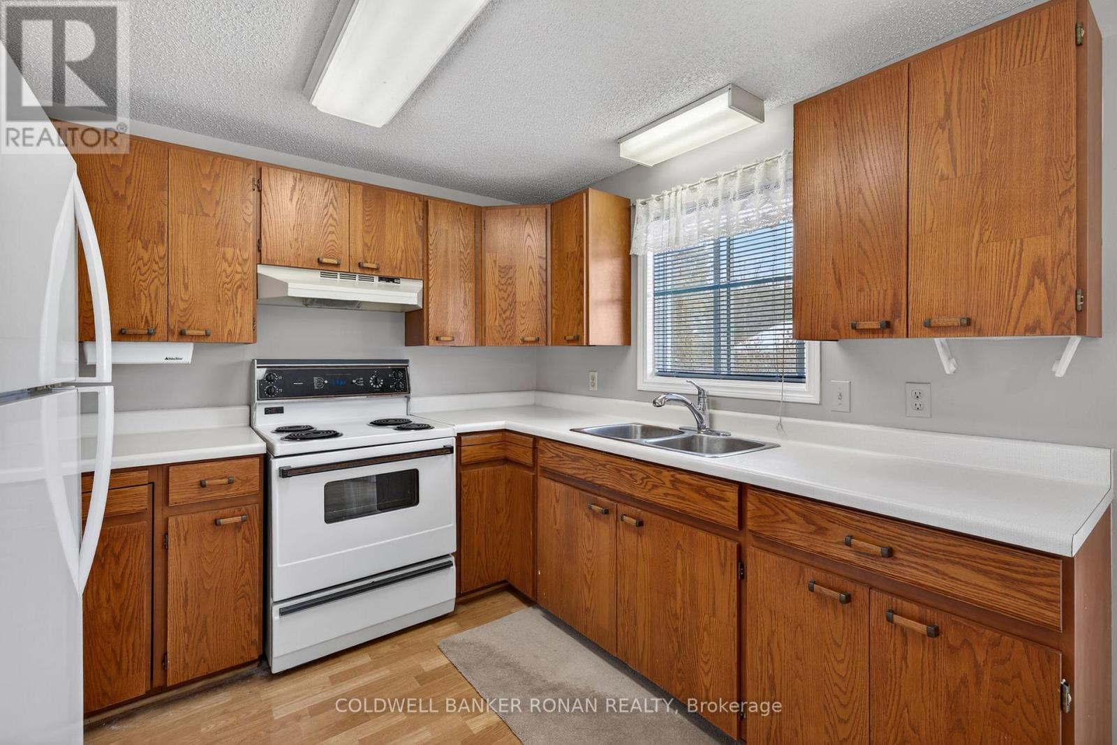 2 Balsam Court S, New Tecumseth, Ontario  L0G 1W0 - Photo 19 - N12613548