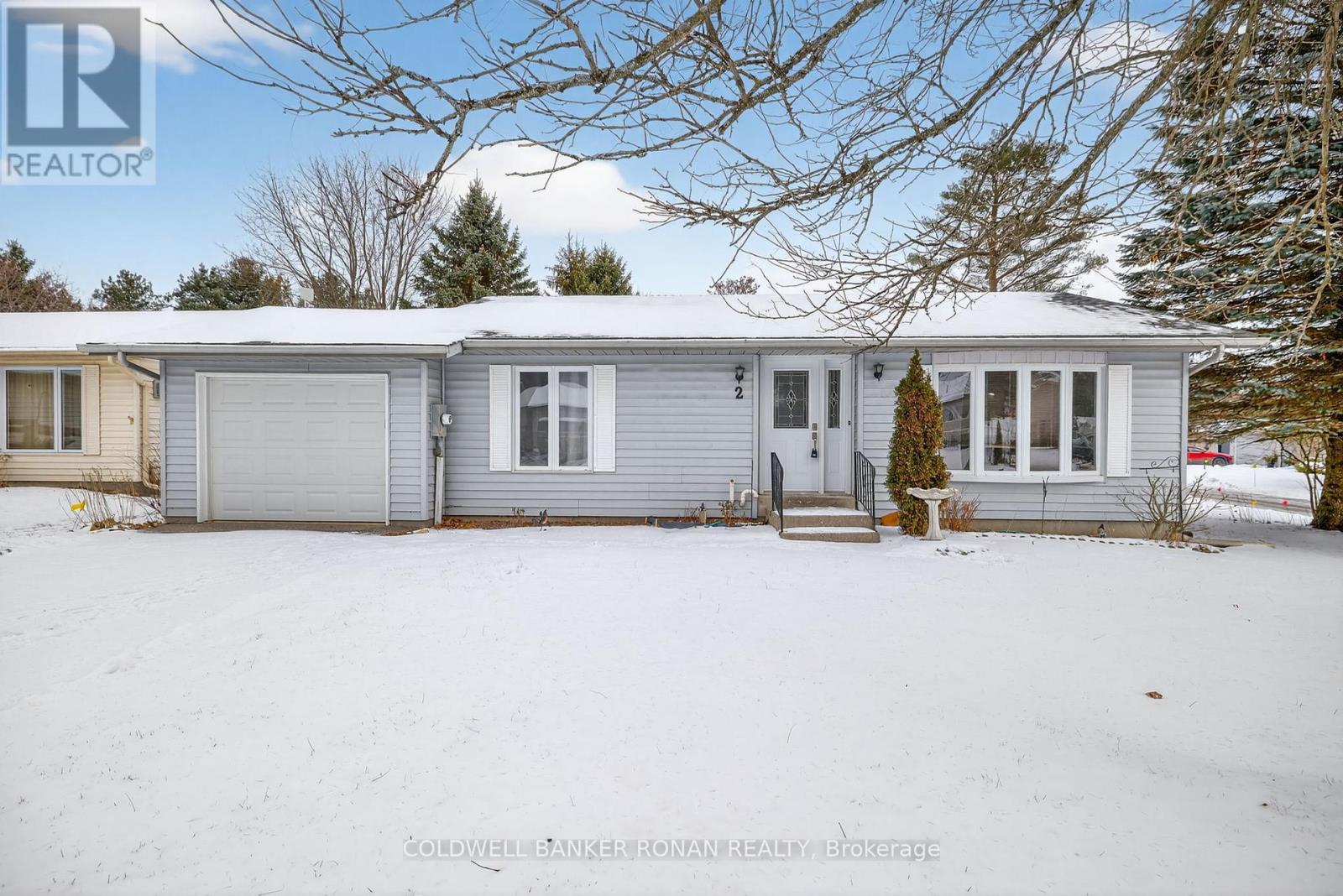 2 Balsam Court S, New Tecumseth, Ontario  L0G 1W0 - Photo 2 - N12613548