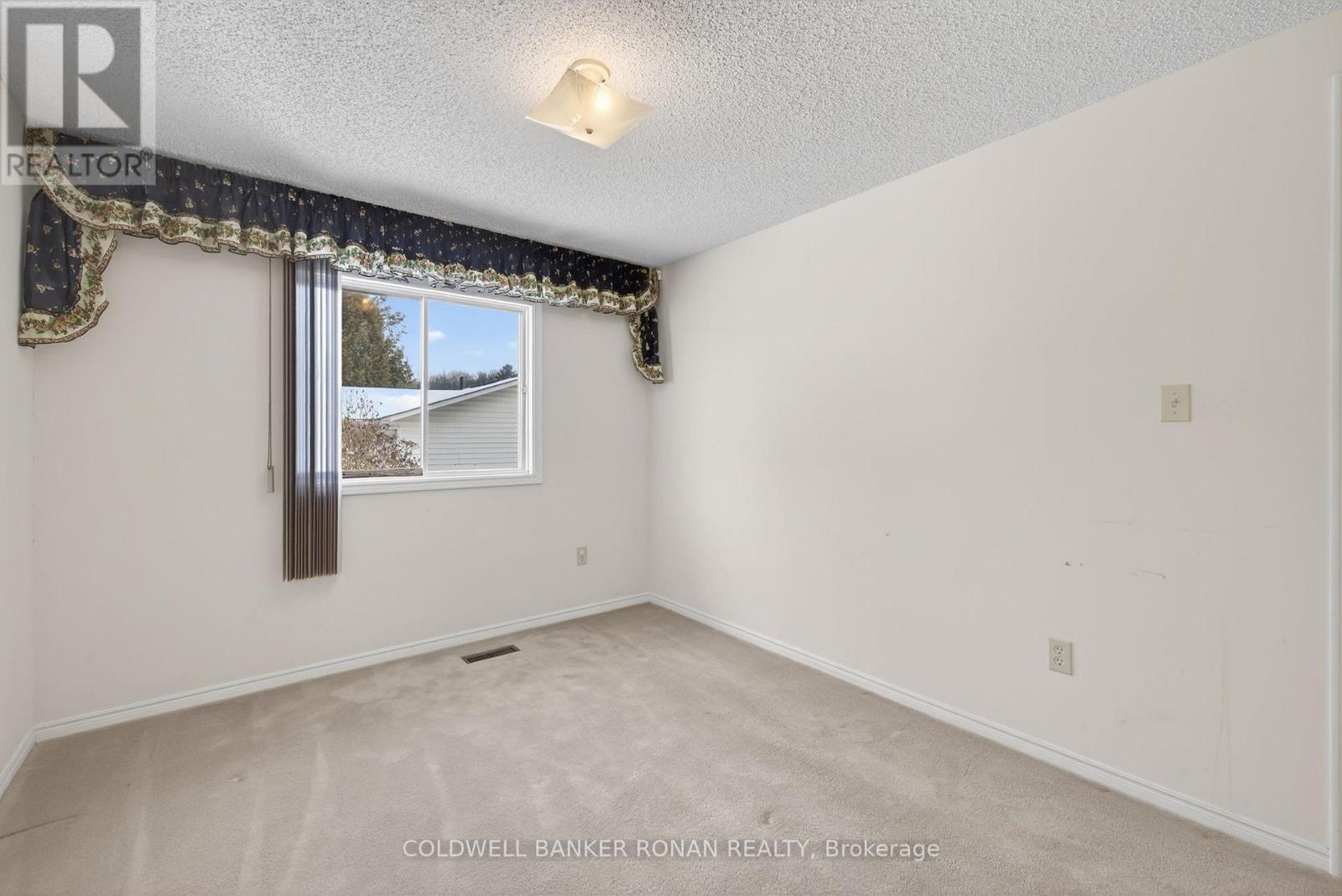 2 Balsam Court S, New Tecumseth, Ontario  L0G 1W0 - Photo 27 - N12613548