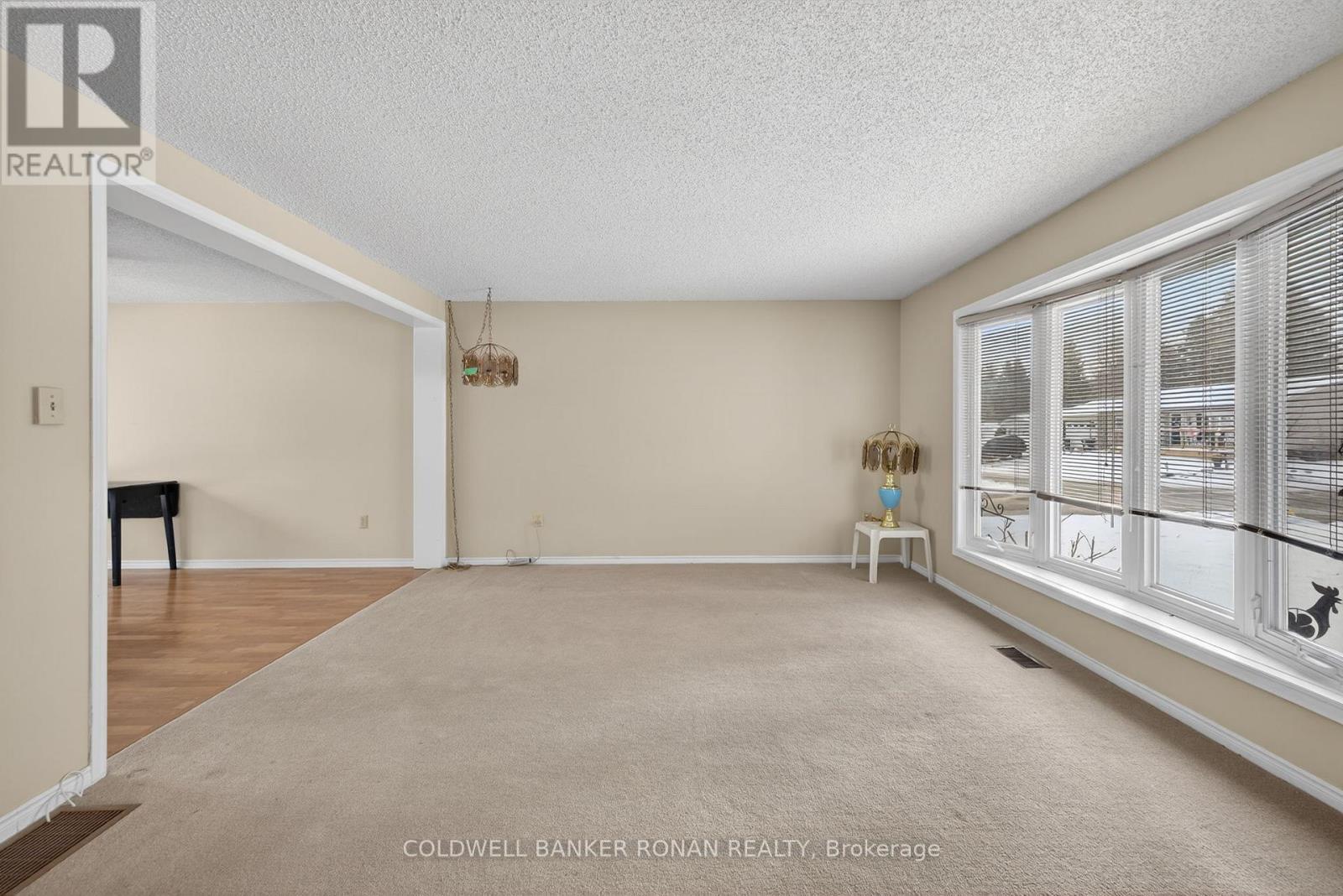 2 Balsam Court S, New Tecumseth, Ontario  L0G 1W0 - Photo 8 - N12613548