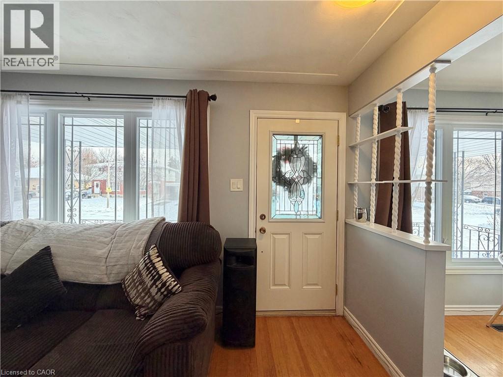 66 Chalmers Street S, Cambridge, Ontario  N1R 6A6 - Photo 9 - 40790259