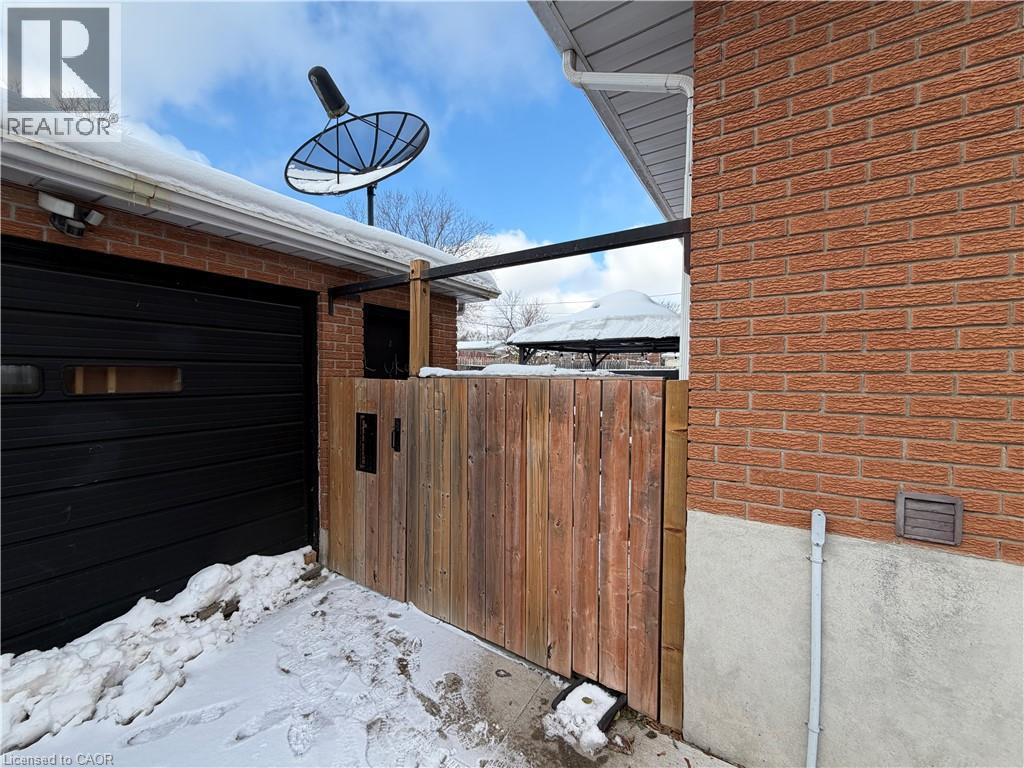 66 Chalmers Street S, Cambridge, Ontario  N1R 6A6 - Photo 48 - 40790259