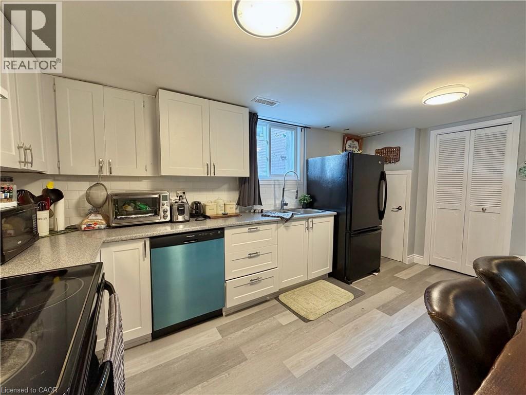 66 Chalmers Street S, Cambridge, Ontario  N1R 6A6 - Photo 33 - 40790259