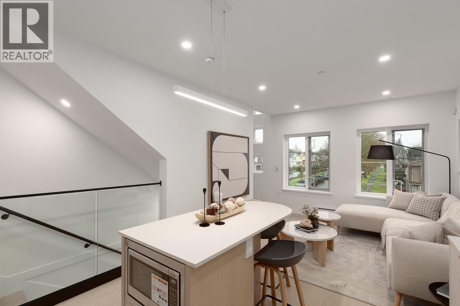 208 2339 E 34th Avenue, Vancouver, British Columbia  V5R 2S6 - Photo 5 - R3071376