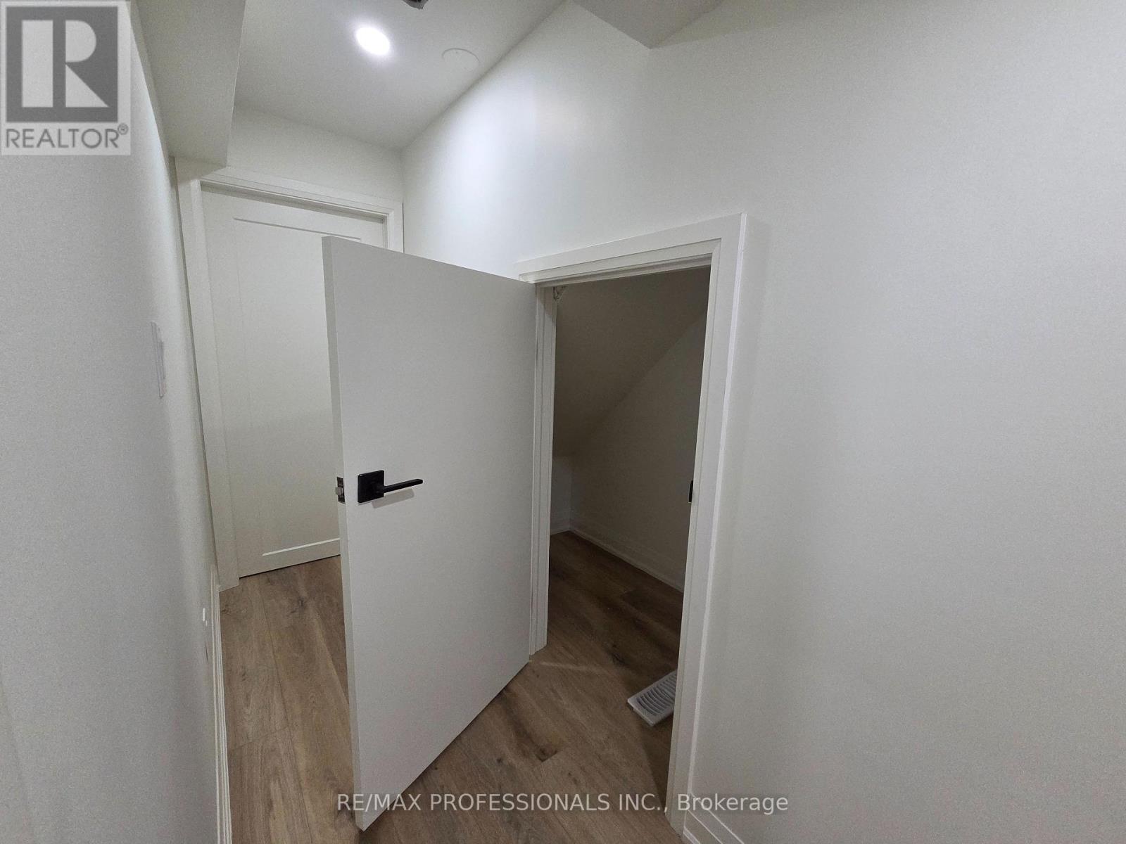 2 - 63 Brisdale Drive, Brampton, Ontario  L7A 2G8 - Photo 15 - W12613486