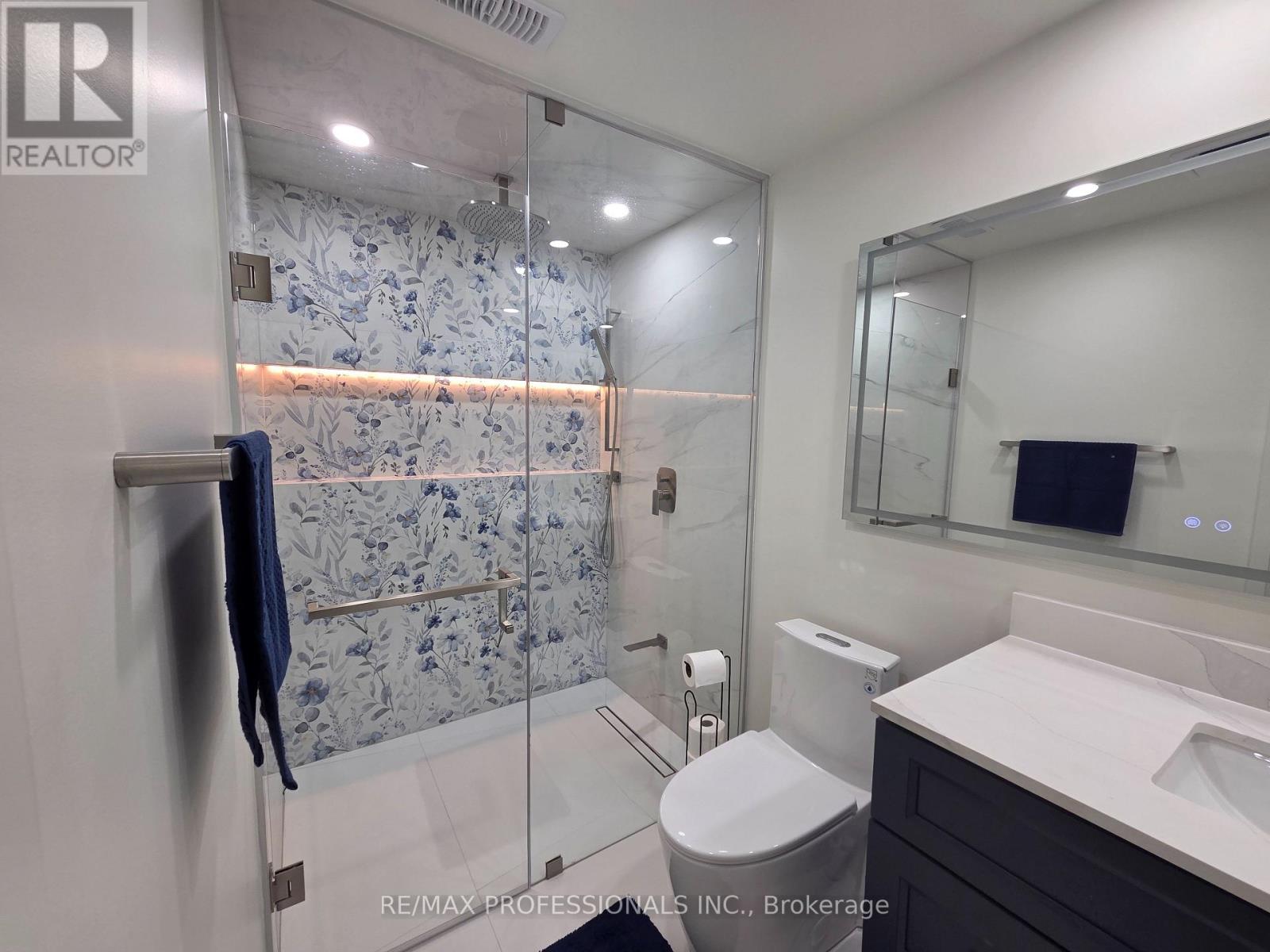 2 - 63 Brisdale Drive, Brampton, Ontario  L7A 2G8 - Photo 4 - W12613486