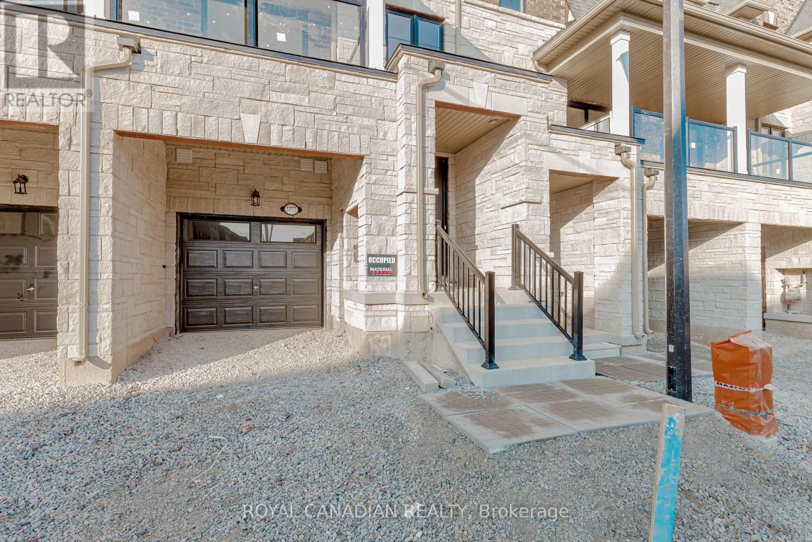 1453 National Common, Burlington, Ontario  L7P 0V7 - Photo 3 - W12613516