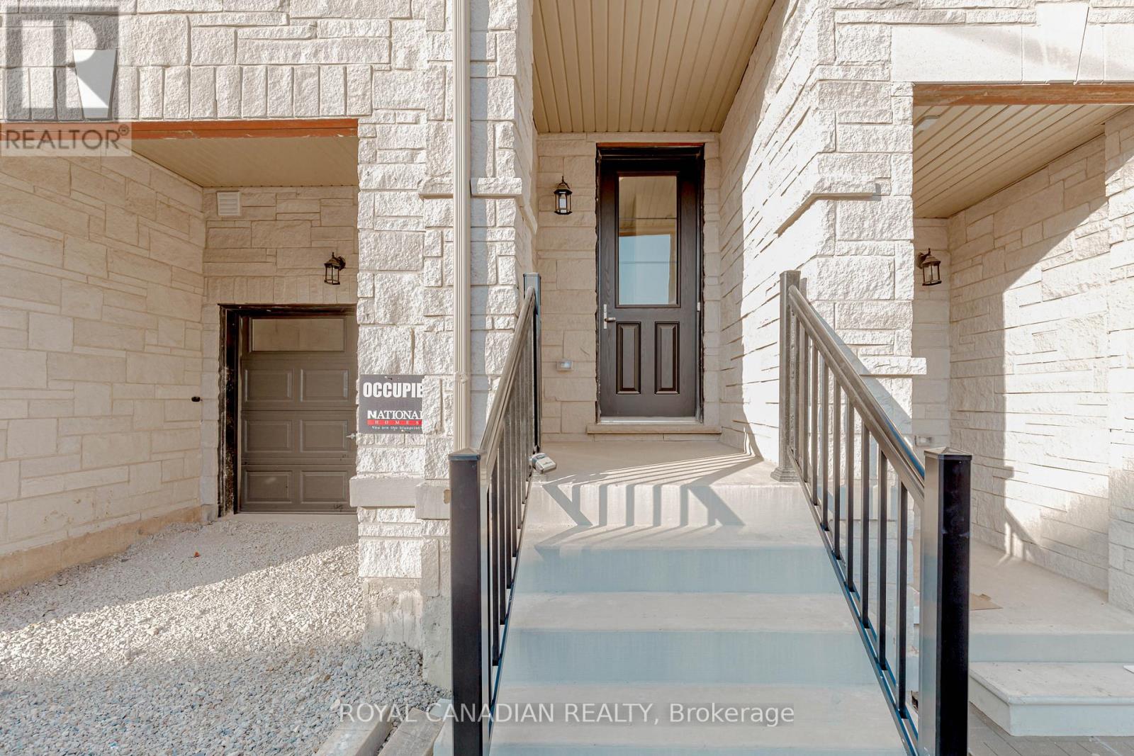 1453 National Common, Burlington, Ontario  L7P 0V7 - Photo 4 - W12613516