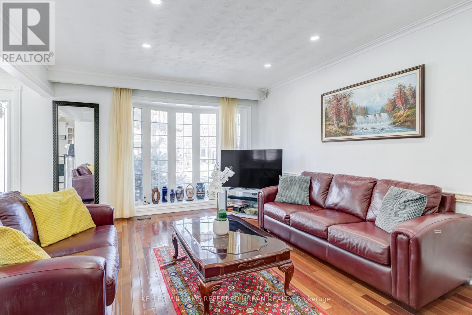 15 Glenda Road, Toronto (Scarborough Village), Ontario  M1M 2H5 - Photo 5 - E12613344