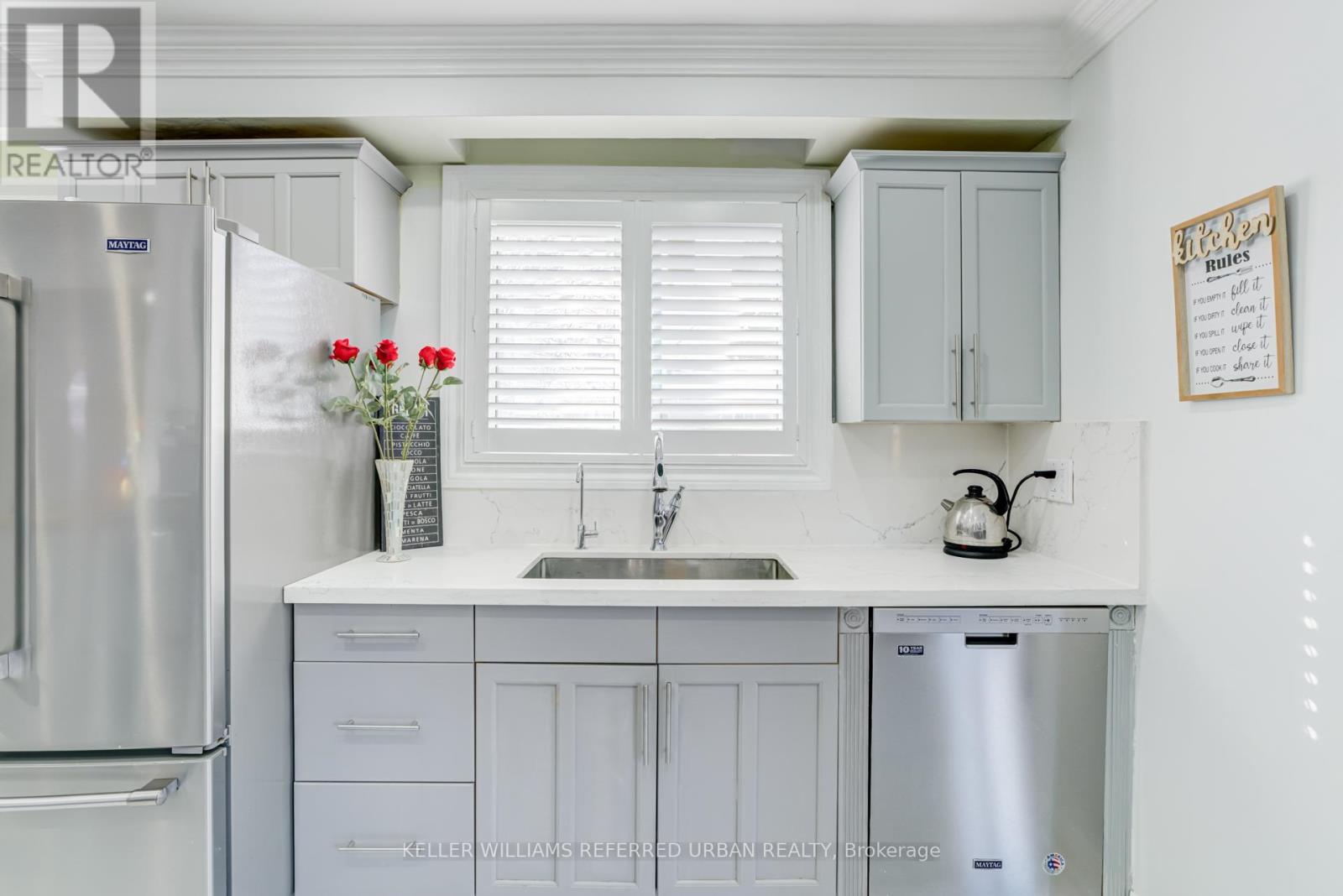 15 Glenda Road, Toronto (Scarborough Village), Ontario  M1M 2H5 - Photo 7 - E12613344