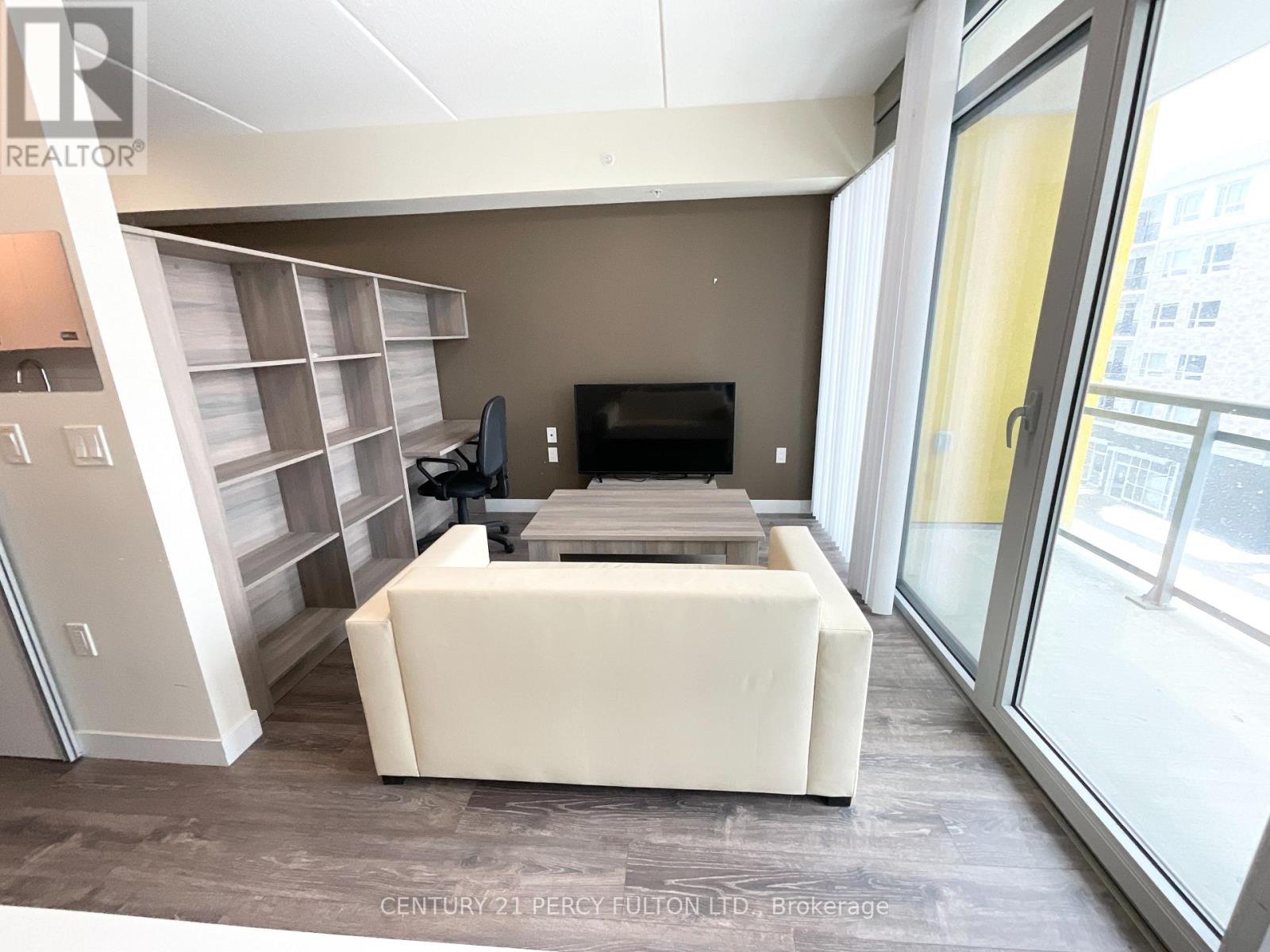 302 - 257 Hemlock Street, Waterloo, Ontario  N2L 3R4 - Photo 8 - X12613496