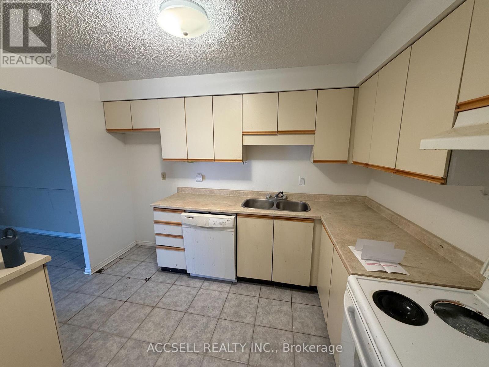 2503 - 363 Colborne Street, London East, Ontario N6B 3N3 - Photo 2 - X12613520