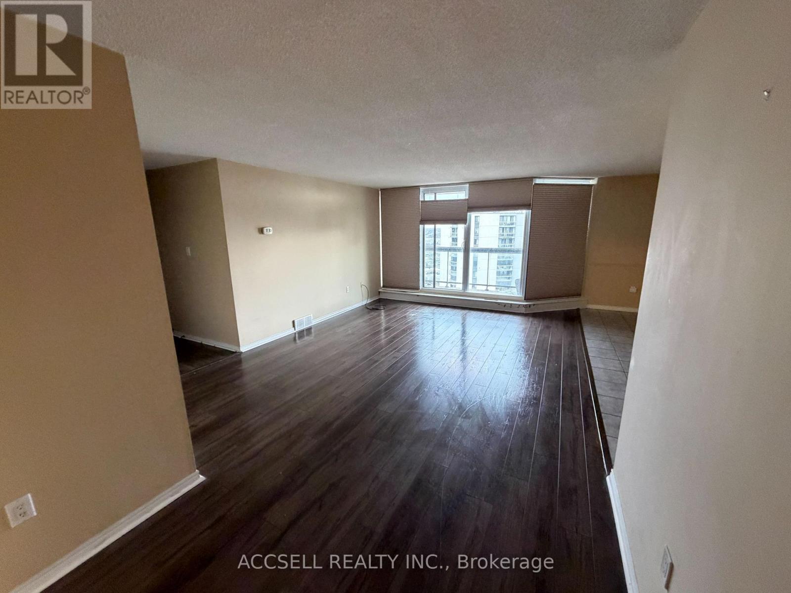 2503 - 363 Colborne Street, London East, Ontario N6B 3N3 - Photo 3 - X12613520