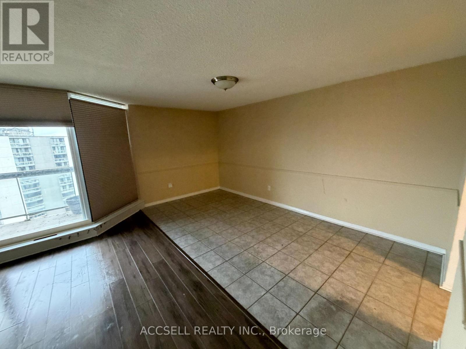 2503 - 363 Colborne Street, London East, Ontario N6B 3N3 - Photo 4 - X12613520