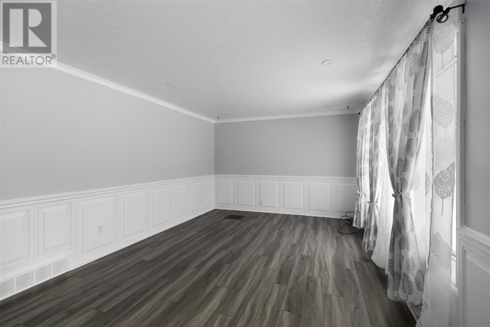 263 Second Lin E, Sault Ste. Marie, Ontario P6C 2M5 - Photo 8 - SM253433