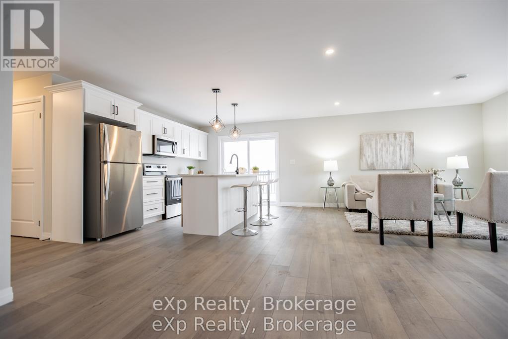 2236 LINE 34, perth east (shakespeare), Ontario