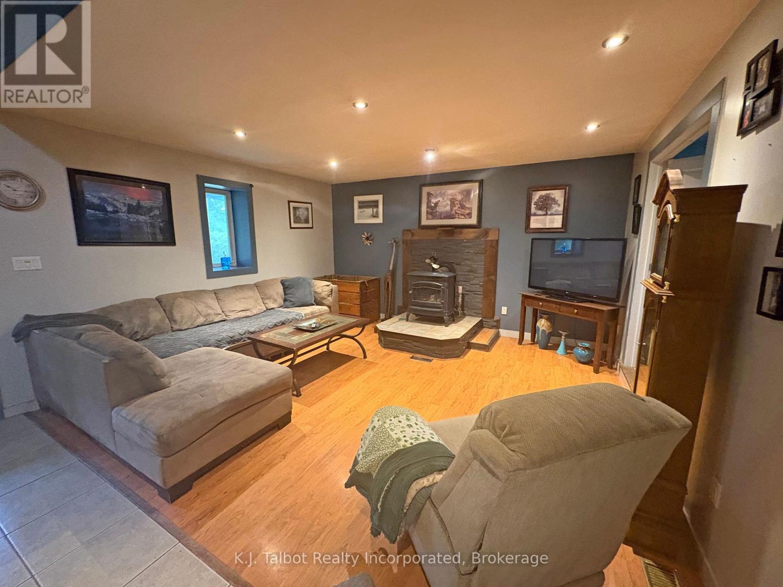 82044 Bluewater Highway, Ashfield-Colborne-Wawanosh (Colborne), Ontario  N7A 3Y2 - Photo 5 - X12613660