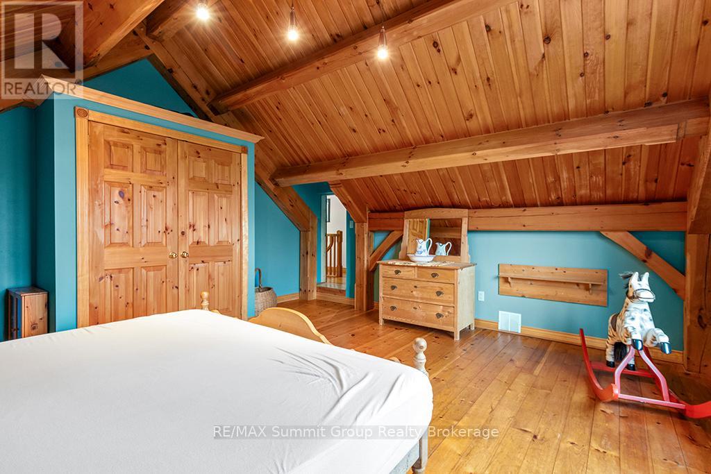 795099 East Back Line, Grey Highlands, Ontario  N0C 1H0 - Photo 19 - X12613692