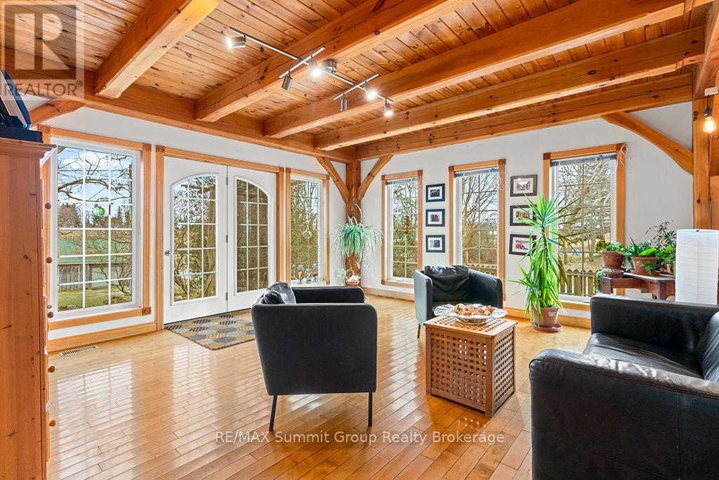 795099 East Back Line, Grey Highlands, Ontario  N0C 1H0 - Photo 4 - X12613692